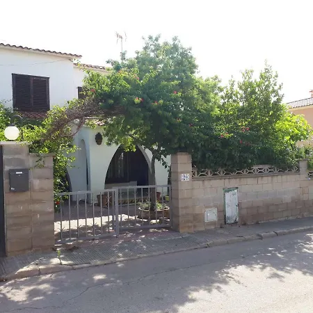 Llar Montagut Holiday home